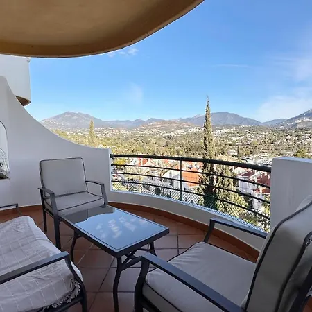 Stunning Views Senorio De Aloha Appartement Marbellac