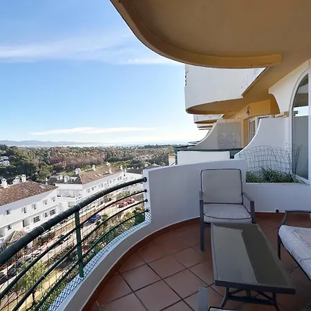 Stunning Views Senorio De Aloha Marbella